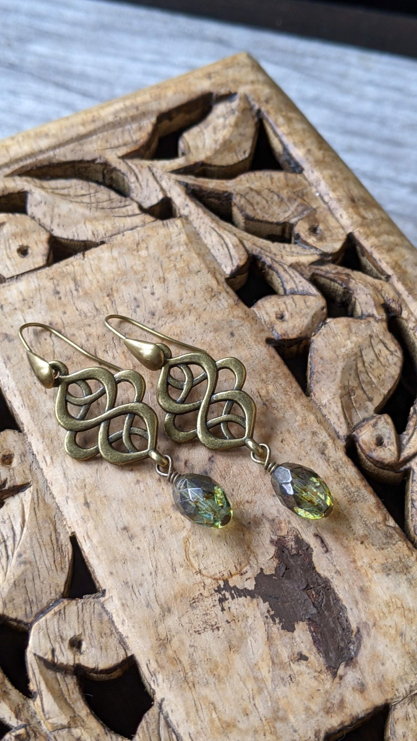 Green Glass Moroccan Swirl