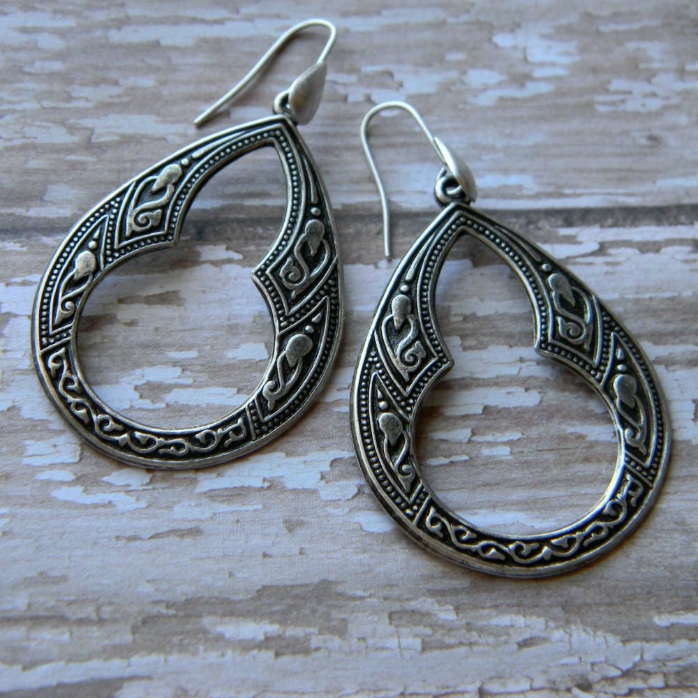 Hoops Antiqued Silver Tear Drop