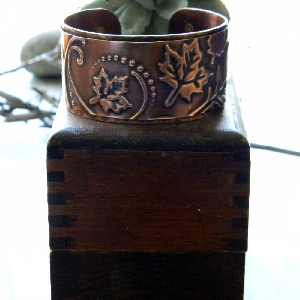 Cuff Bracelet Leaves